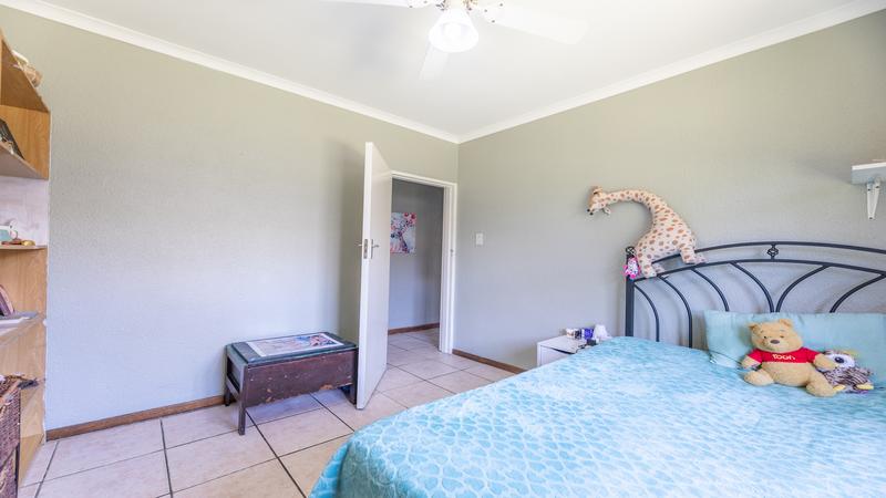 4 Bedroom Property for Sale in Windsor Park Western Cape